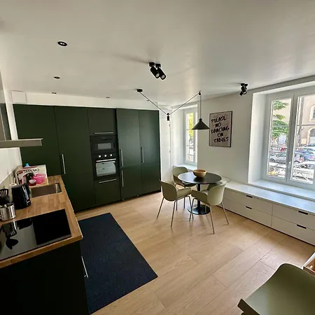 T5 Cozy Centre