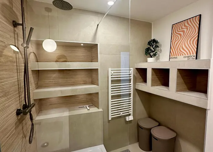 T5 Cozy Centre Apartment *