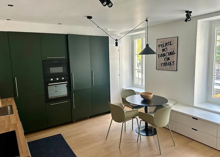 T5 Cozy Centre Apartment