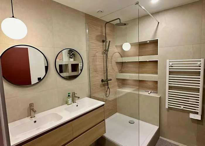 T5 Cozy Centre Nîmes